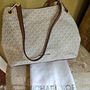 Michael Kors Kensington Large Shoulder Tote